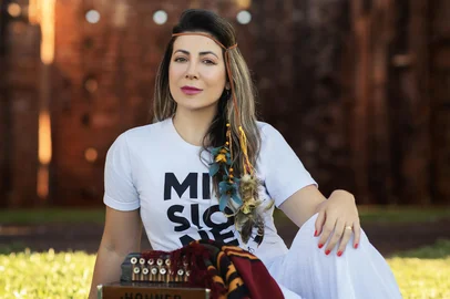 Marianita fala sobre o significado de ser patrona, o legado missioneiro, o protagonismo feminino e os desafios de manter viva a tradição gaúcha.<!-- NICAID(16243756) -->