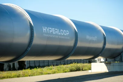 Visita às instalações da HyperloopTT<!-- NICAID(14909774) -->