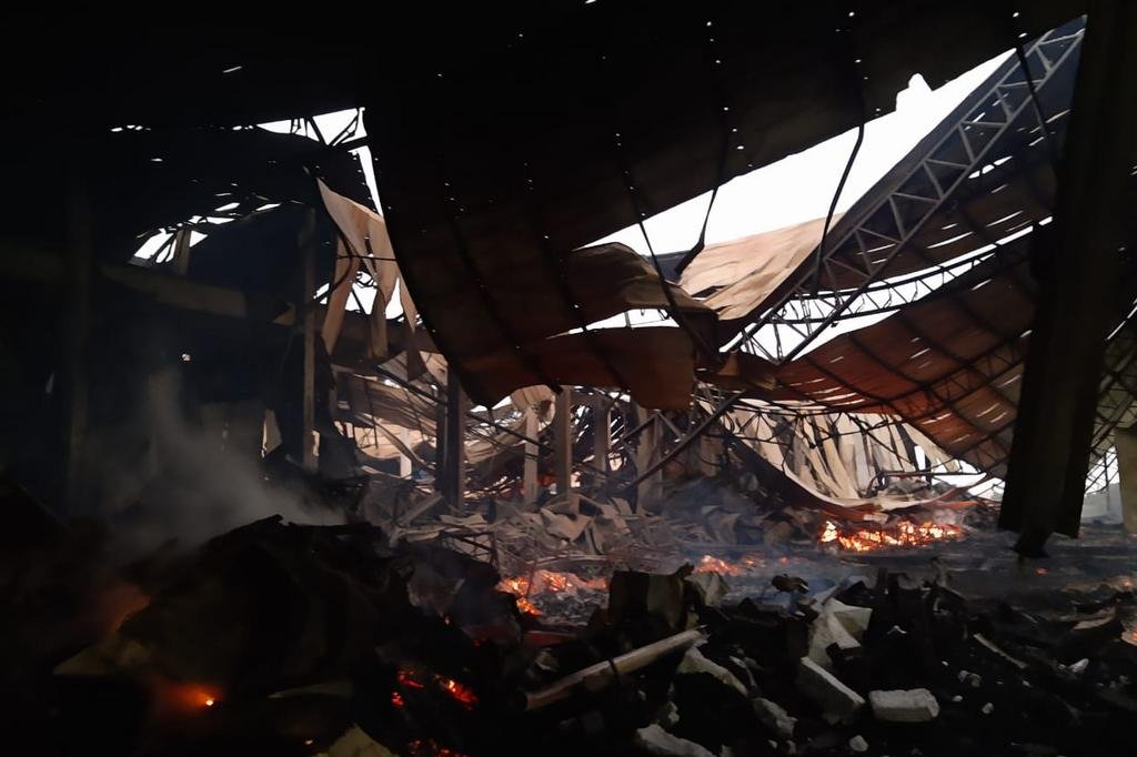 Combate a inc&ecirc;ndio em empresa exportadora de ma&ccedil;&atilde;s em Vacaria dura mais de 30 horas