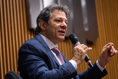Haddad diz que delegacia da Receita deve ser criada<!-- NICAID(16132748) -->