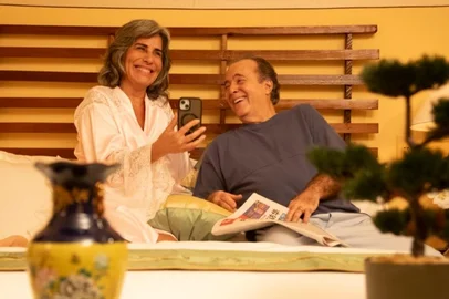 Gloria Pires e Tony Ramos em cena no filme Se eu fosse você,<!-- NICAID(16380999) -->