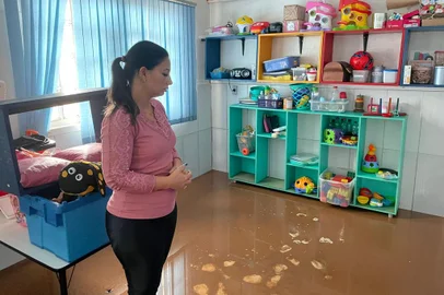 Fotos da Laura Garcia, proprietária da creche Paraíso dos Baixinhos. A escola, localizado na rua Arroio Grande, bairro Cavalhada na zona sul da capital.  Foto: Guilherme Milman / Agencia RBS<!-- NICAID(15772414) -->