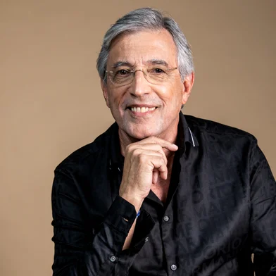 Ivan Lins apresenta o show A Gente Merece Ser Feliz<!-- NICAID(15551584) -->