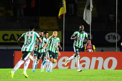 CAXIAS DO SUL, RS, BRASIL, 01/02/2025. Ser Caxias x Juventude, clássico Ca-Ju de número 289. Jogo válido pela quarta rodada do Campeonato Gaúcho 2025 (Gauchão Superbet), realizado no estádio Centenário. (Bruno Todeschini/Agência RBS)Indexador: BTK<!-- NICAID(15967179) -->