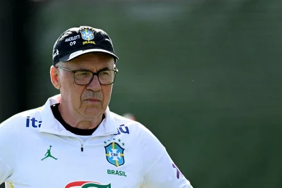 Brazil's Italian head coach Carlo Ancelotti looks on during a training session at Columbia Park Training Facility in Morristown, New Jersey, on June 15, 2026, during the 2026 World Cup football tournament. (Photo by MAURO PIMENTEL / AFP)<!-- NICAID(16307157) -->