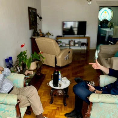 Principal liderança do MDB gaúcho, o ex-governador e ex-senador Pedro Simon segue ativo na liderança do partido, mesmo com algumas restrições. Aos 94 anos, já com os movimentos limitados e com a impossibilidade de viajar pelo interior do Estado, Simon atua como consultor da executiva, presidida pelo deputado Vilmar Zanchin.<!-- NICAID(15868939) -->