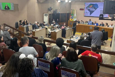 Audiência publica na Câmara de Vereadores de Caxias do Sul sobre a instalação de campus da UFRGS na Serra gaúcha<!-- NICAID(16107978) -->