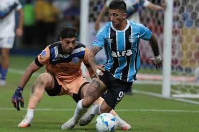 13/05/2025 - Porto Alegre, RS, Brasil - Grêmio vs Godoy Cruz pela Copa Sul-Americana, na Arena - Foto: Jefferson Botega/Agência RBSIndexador: jeff botega<!-- NICAID(16036354) -->