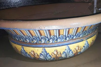 Peça original da fonte Talavera que estava resguardada no porão do Paço Municipal resistiu à enchente.<!-- NICAID(15781071) -->
