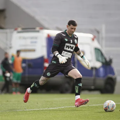 Juventude x Aimoré, pela Copa FGF 2025 - Troféu Professor Ruy Carlos Ostermann. Na foto, o goleiro Gaston Guruceaga<!-- NICAID(16141969) -->