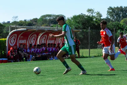 Inter vence o Juventude por 2 a 1 na última rodada da primeira fase da Copa FGF 2024 - Troféu Zagallo.<!-- NICAID(15894811) -->