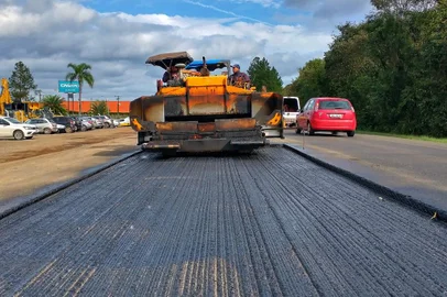 A Empresa Gaúcha de Rodovias (EGR) está executando intervenções e serviços essenciais para melhorar a trafegabilidade em nove rodovias nesta semana.<!-- NICAID(15802220) -->