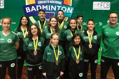 clube caxiense garantiu duas medalhas de prata e seis de bronze<!-- NICAID(15085445) -->