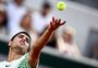 Alcaraz atropela Cobolli na estreia em Roland Garros