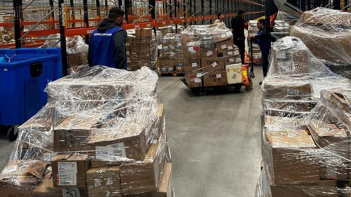 Centro logístico de farmácias usado pelo governo do RS