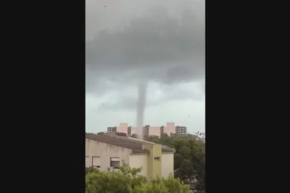 chuva pelotas<!-- NICAID(16223968) -->