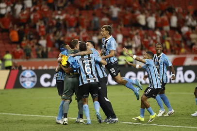 PORTO ALEGRE, RS, BRASIL, 08/03/2026: Inter e Grêmio se enfrentam no Estádio Beira-Rio, no Gre-Nal de número 451, no jogo de volta da final do Campeonato Gaúcho de 2026, o Gauchão. Após o jogo de ida, na Arena, terminar em 3 a 0 para o Grêmio, o Internacional recebe o adversário em casa com a missão de tentar reverter o placar e conquistar o bicampeonato estadual.  Foto: André Ávila/Agência RBS<!-- NICAID(16240761) -->