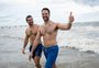 Depois das férias na neve, Leite apresenta o mar do Rio Grande do Sul ao marido