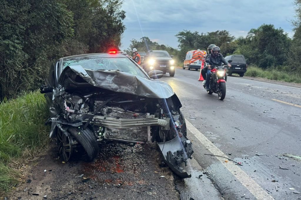 Acidente entre três carros deixa feridos na RS-118, em Viamão | GZH