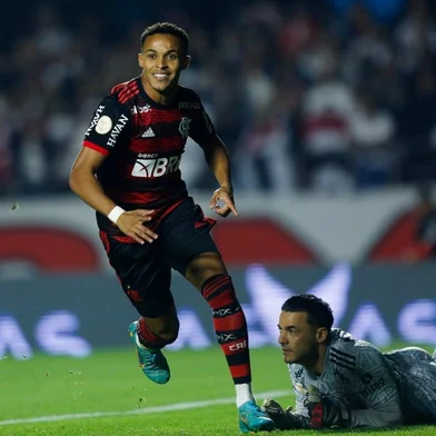 Lázaro, Flamengo
