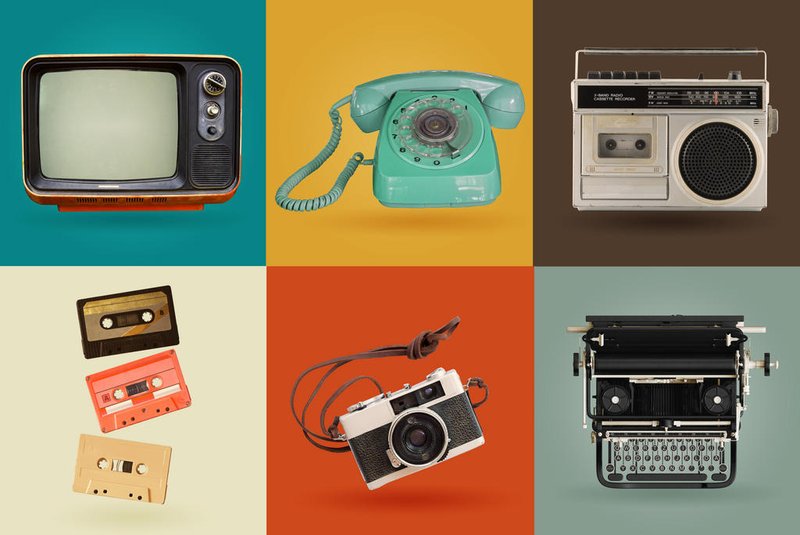 Retro electronics set.Retro electronics set. Nostalgic collectibles from the past 1980s - 1990s. objects isolated on retro color palette with clipping path.Fonte: 404400135<!-- NICAID(15686827) -->