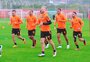 Pedro Henrique deixa treino do Inter mais cedo por conta de uma gastroenterite
