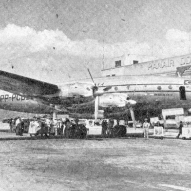 Avião da Panair que bateu em Sapucaia do Sul, Morro do Chapéu, em 1950.Foto de março de 1949, quando o Constellation começou a rota Rio - POA.<!-- NICAID(16082223) -->