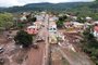 SANTA TEREZA, RS, BRASIL, 09/09/2023. Santa Tereza é o município da Serra mais afetado após as fortes chuvas que causaram a cheia do Rio Taquari. Voluntários chegam ao município para ajudar na limpeza e reconstrução. Vistas aéreas da cidade.  (Porthus Junior/Agência RBS)<!-- NICAID(15536200) -->