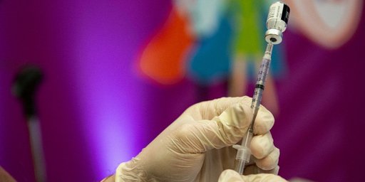 Covid-19: vacinação por idade e grupo prioritário