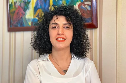 (FILES) A handout photo provided by the Narges Mohammadi Foundation on October 2, 2023 shows an undated, unlocated photo of Iranian rights campaigner Narges Mohammadi. The Nobel Peace Prize was on October 6, 2023 awarded to imprisoned Iranian women's rights campaigner Narges Mohammadi. Mohammadi was honoured "for her fight against the oppression of women in Iran and her fight to promote human rights and freedom for all," said Berit Reiss-Andersen, the head of the Norwegian Nobel Committee in Oslo. (Photo by NARGES MOHAMMADI FOUNDATION / AFP) / RESTRICTED TO EDITORIAL USE - MANDATORY CREDIT "AFP PHOTO /  NARGES MOHAMMADI FOUNDATION" - NO MARKETING NO ADVERTISING CAMPAIGNS - DISTRIBUTED AS A SERVICE TO CLIENTS<!-- NICAID(15561930) -->