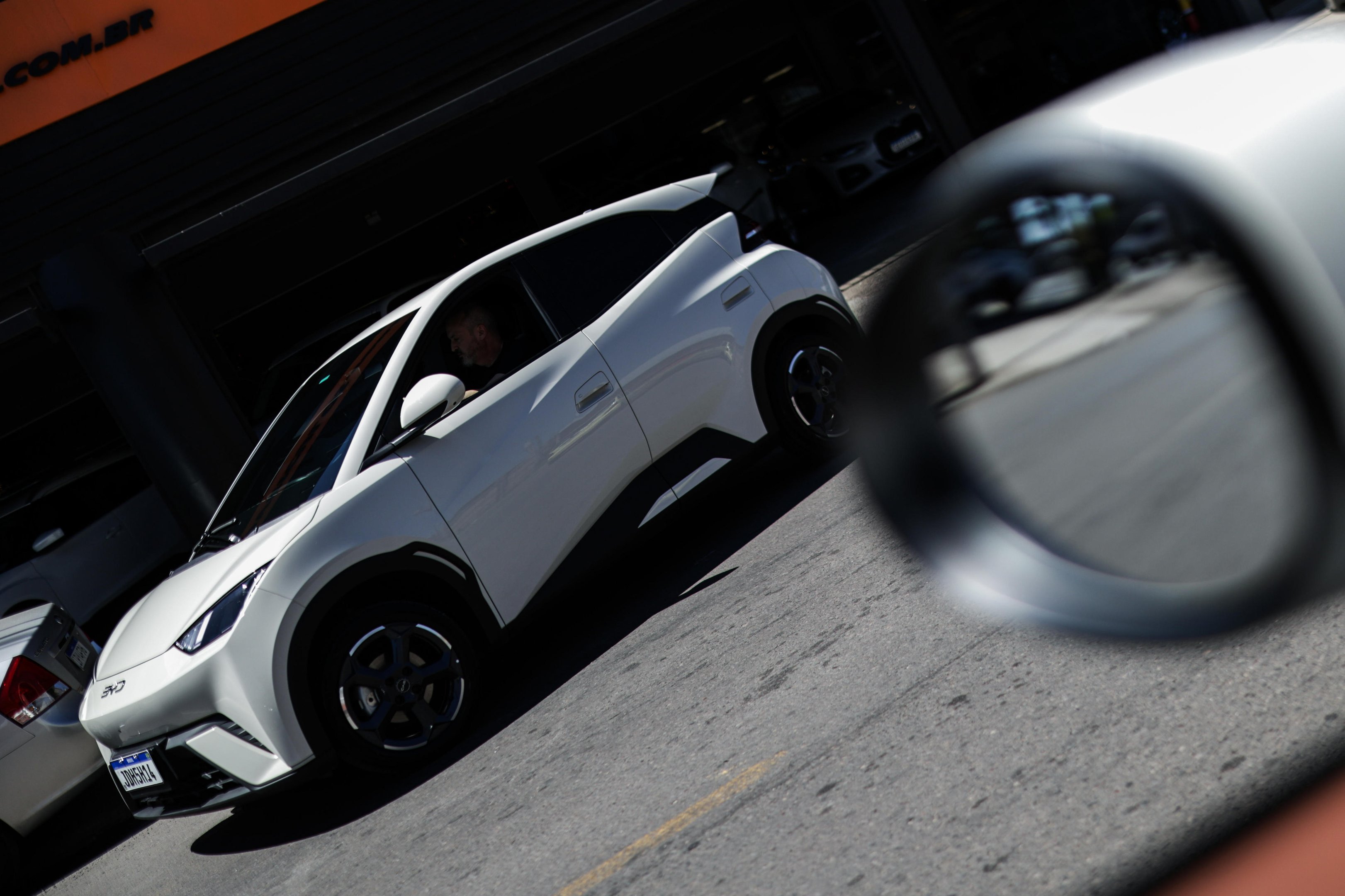 N&uacute;mero de carros el&eacute;tricos no RS cresce 71% em um ano, mas eles ainda s&atilde;o parcela pequena da frota