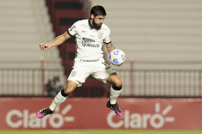 Imagens da partida entre Atlético-GO e Corinthians, nesta quarta-feira (09/06/2021), no Estádio Antônio Accioly, pelo jogo de volta da terceira fase da Copa do Brasil 2021. Na foto: Bruno Méndez<!-- NICAID(14814658) -->