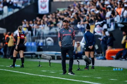 Corinthians e Inter disputam a final do Brasileirão Feminino no Itaquerão (Arena Corinthians) neste sábado (24/9). Técnico Maurício Salgado<!-- NICAID(15216250) -->
