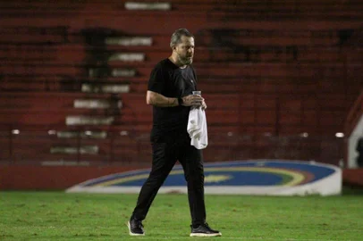 Caxias enfrentou o Náutico, em Recife. Na foto, Argel Fuchs<!-- NICAID(15784302) -->