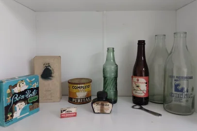 O Almanaque Gaúcho publica uma série de fotos da coleção do leitor Antônio Borowsky, diretor da Born Design, um estúdio de Porto Alegre especializado no desenvolvimento de embalagens. Ao longo do tempo, o designer ganhou e adquiriu caixinhas, garrafas, latas, potes e outros itens.<!-- NICAID(16209106) -->