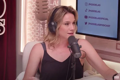 Fernanda Gentil revela que primeira relação com mulher foi com esposa: "Por onde começa?"<!-- NICAID(15394775) -->