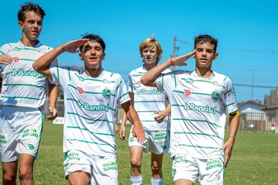 Juventude vence o Grêmio no gauchão sub-15<!-- NICAID(15728779) -->