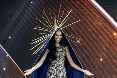 A piauiense Maria Gabriela Lacerda representou o Brasil na passarela dedicada a trajes típicos nacionais no Miss Universo 2025, que ocorre na Tailândia, nesta quarta-feira, 20.<!-- NICAID(16170425) -->