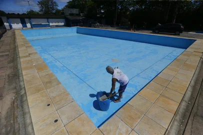 PORTO ALEGRE, RS, BRASIL, 07/12/2022- Blitz nas piscinas públicas. Na foto,  CEVI - Centro de Comunidade Vila Ingá, R. Papa Pio XII, 350 - Vila Ingá.  Foto: Lauro Alves  / Agencia RBS<!-- NICAID(15288183) -->