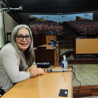 CAXIAS DO SUL, RS, BRASIL, 13/09/2021. Cleonice Araujo, mais conhecida como Cleo, terceira suplente do PT na eleição à Câmara de Vereadores de Caxias do Sul em 2020, deve ser confirmada como a primeira mulher trans a assumir uma cadeira no Legislativo caxiense, na sessão desta terça-feira. Nesse caso, ela assumirá como suplente na vaga de Lucas Caregnato (PT), afastado por licença-paternidade. (Porthus Junior/Agência RBS)<!-- NICAID(14888460) -->