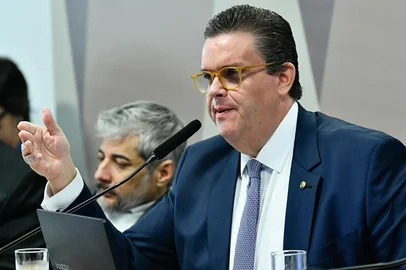 O ministro da Previdência Social, Wolney Queiroz Maciel, reafirmou nesta quinta-feira (15), em diferentes momentos de sua oitiva na Comissão de Transparência, Governança, Fiscalização e Controle e Defesa do Consumidor (CTFC) do Senado, que foi o governo Lula quem "mandou chamar a polícia para acabar com fraude do INSS". <!-- NICAID(16037691) -->