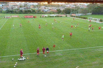 Inter treino<!-- NICAID(15827801) -->