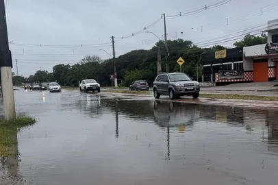 Gabriel Veríssimo / Grupo RBS chuva em Pelotas 10 de dezembro de 2025