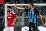 Grêmio vence o Inter com a Arena lotada e avança às semifinais da Copa do Brasil