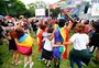 Com destaque às pessoas trans, Parada Livre de Porto Alegre mostra afetividade e protestos contra a violência