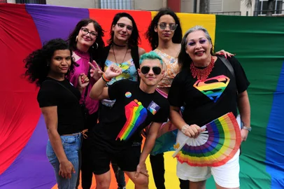 CAXIAS DO SUL, RS, BRASIL, 29/01/2023. Caxias do Sul realiza a 1ª Marcha do Orgulho Trans. Pauta para o caderno Almanaque. (Bruno Todeschini/Agência RBS)Indexador: BTK<!-- NICAID(15336189) -->