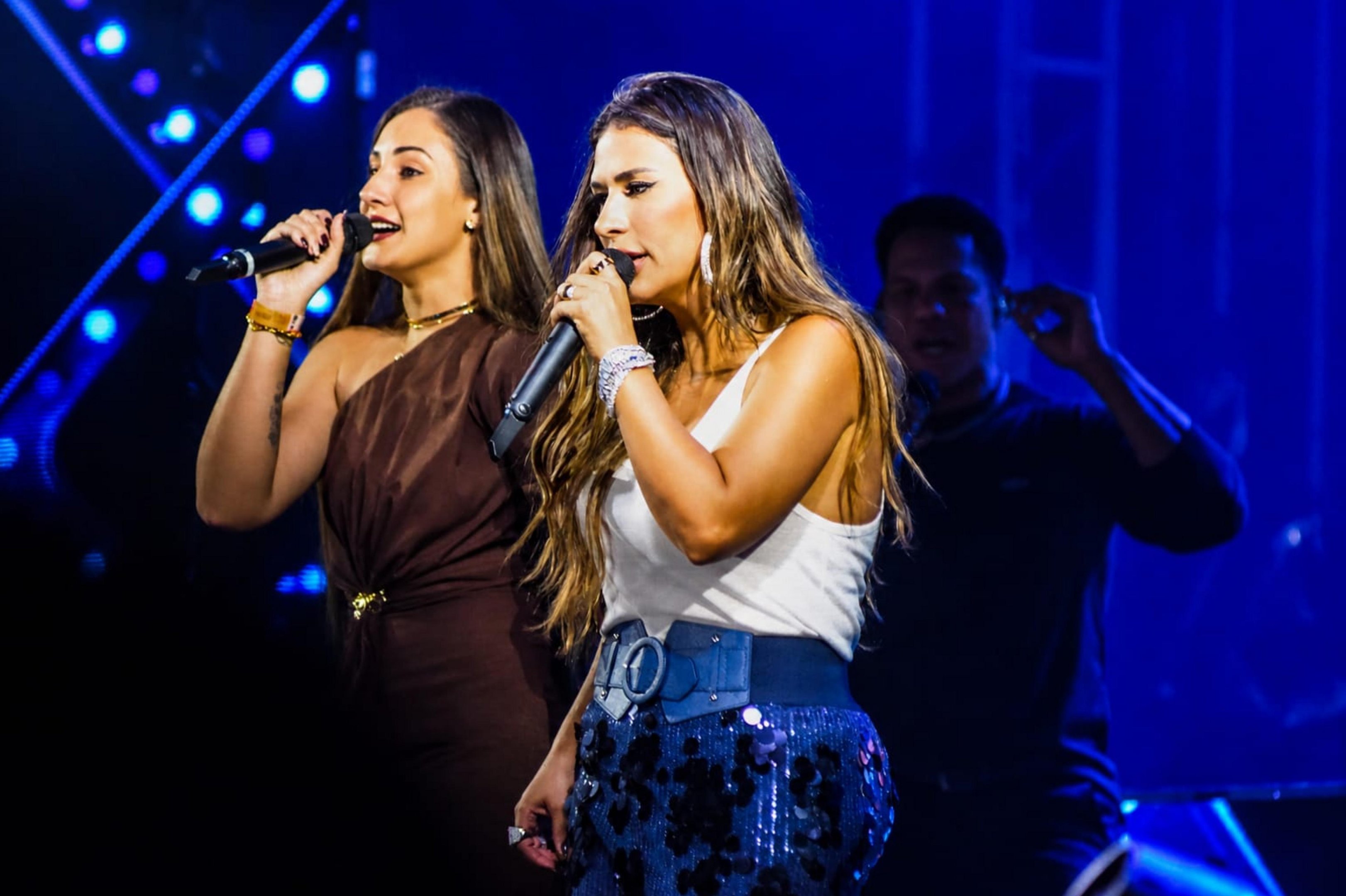 “Me chama”: conheça a rio-grandina que subiu no palco com Simone Mendes ...