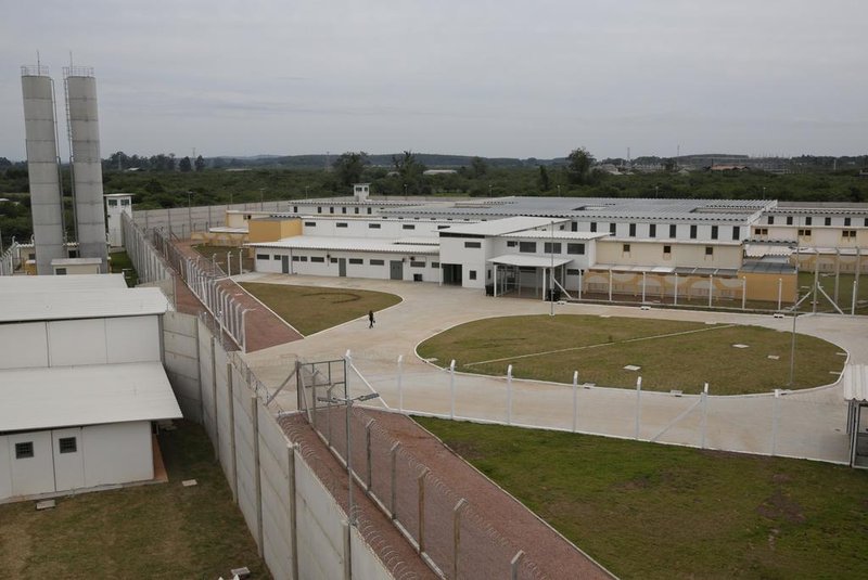 Charqueadas, RS, Brasil, 27-11-2023: Inauguração da Penitenciária Estadual de Charqueadas II. O novo estabelecimento prisional possui 1.650 vagas. A solenidade conta com a presença do governador Eduardo Leite. Foto: Mateus Bruxel / Agência RBSIndexador: Andre Avila<!-- NICAID(15609960) -->