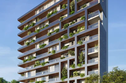 Os clientes do Edifício Bosco Esposizione recebem na próxima quinta-feira as chaves da edificação. Primeiro edifício verde de Caxias do Sul e o quinto do Brasil a utilizar vidros solares na sua fachada, ele tem 19 unidades residenciais em um dos bairros mais valorizados de Caxias, do Exposição. A inauguração será no dia 26 de junho. <!-- NICAID(16035143) -->