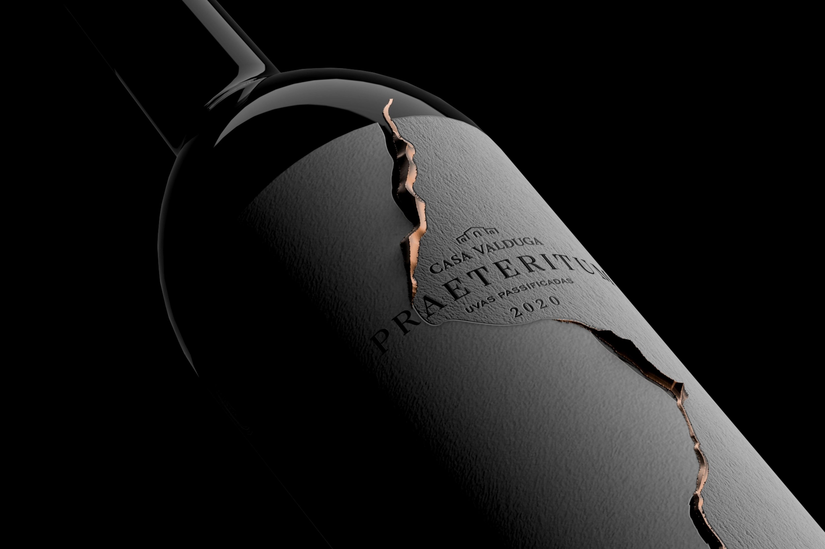 Vin&iacute;cola do Vale dos Vinhedos lan&ccedil;a vinho elaborado com uvas passas